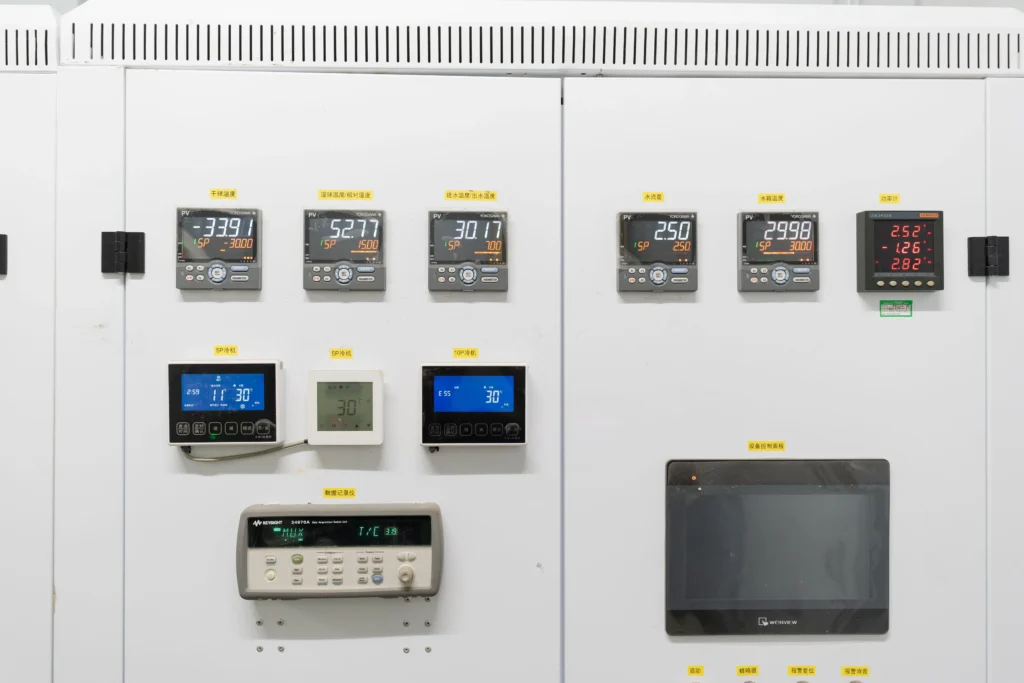 Laboratory low temperature test data monitoring